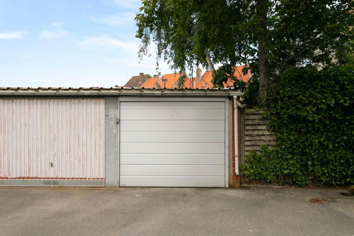 Eighties Modernist Design House With Garden Near The Beach 奥斯滕德 外观 照片